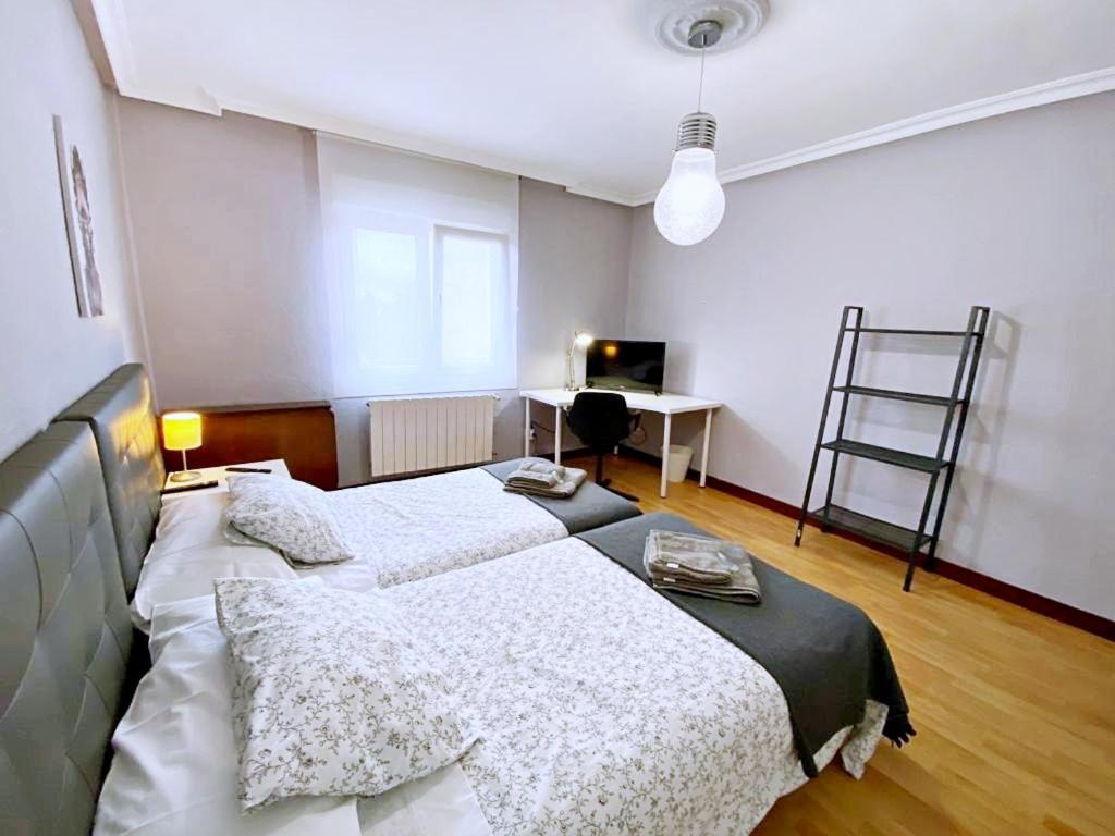 Apartamentos Milan 1 Wifi Y Parking Gratuito Oviedo Exterior photo